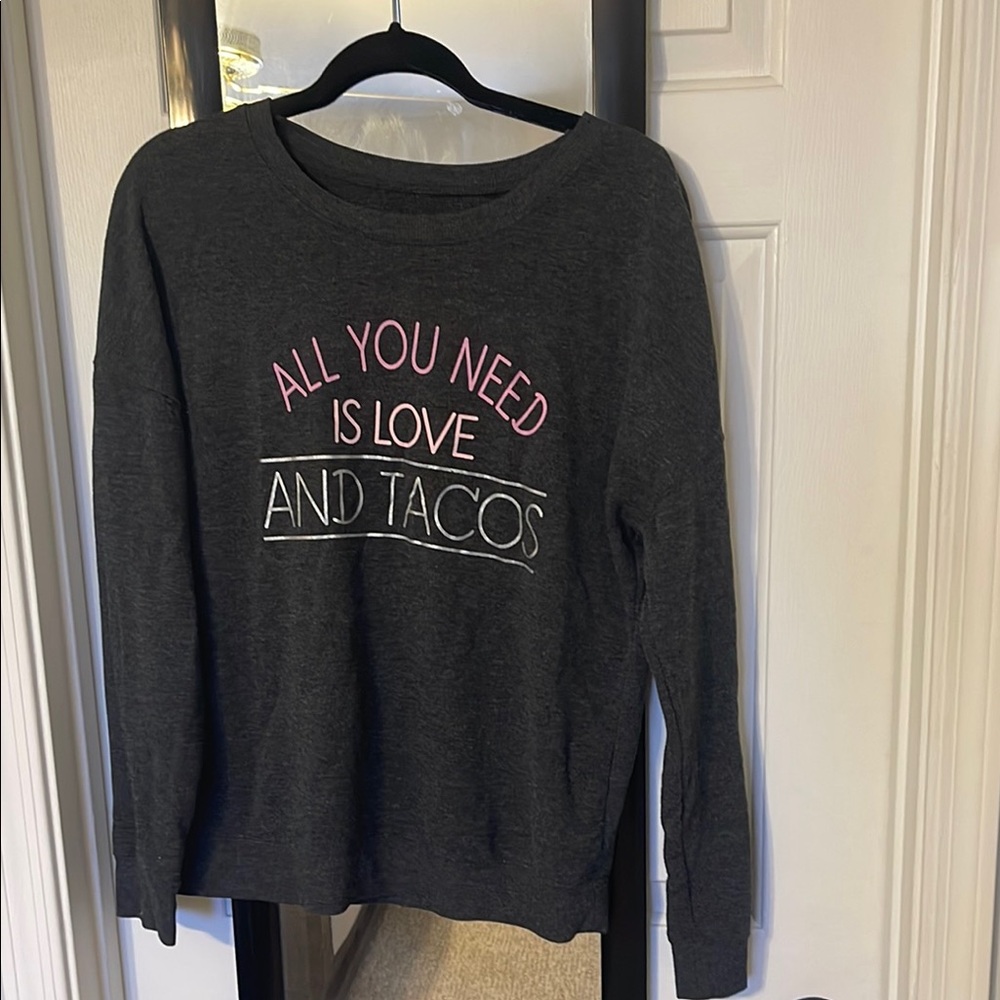 VGUC Zoe & Liv Dark Grey Graphic Sweater ~ Large